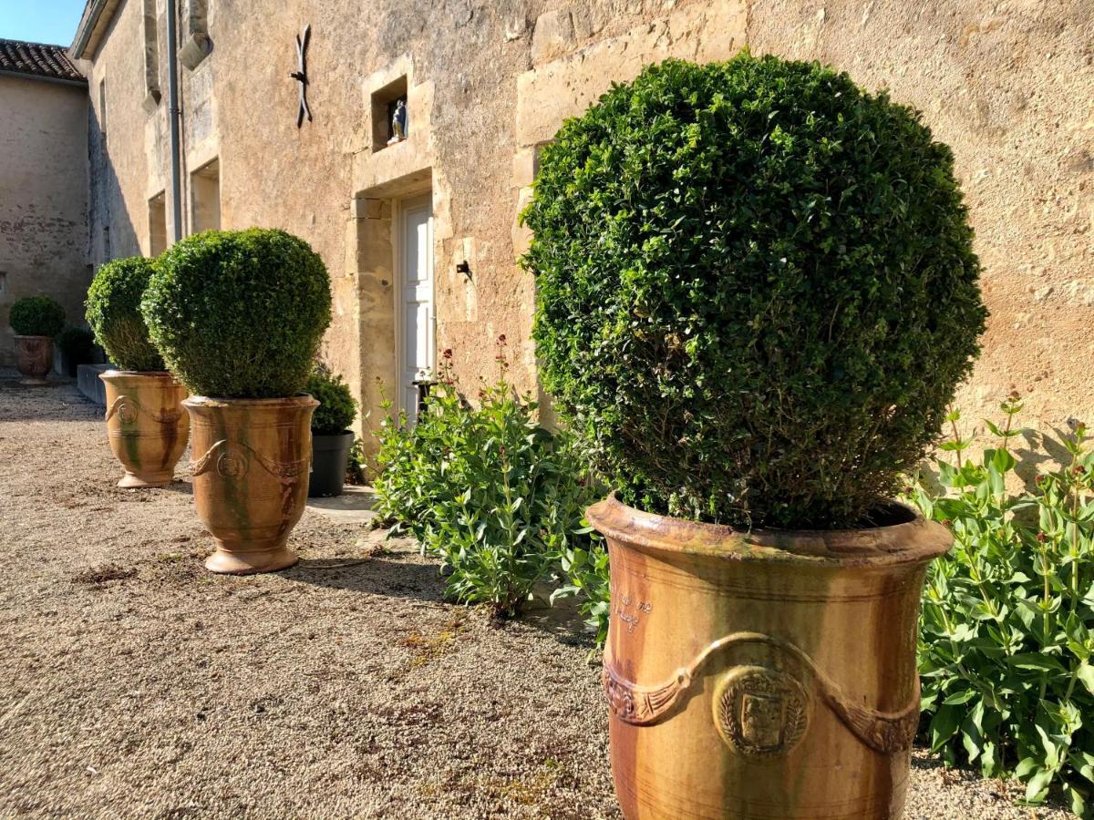 Saint-Hilaire-des-Loges Logis De La Touche Bed & Breakfast エクステリア 写真
